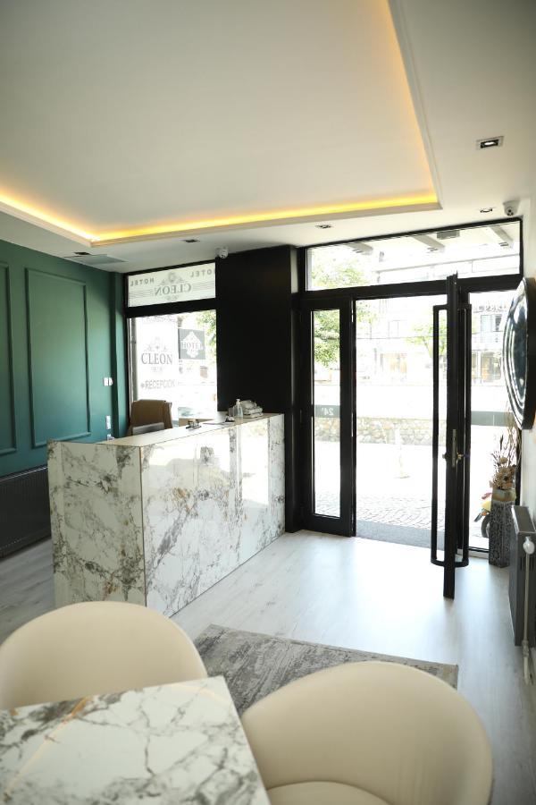 Hotel Cleon Prizren Esterno foto