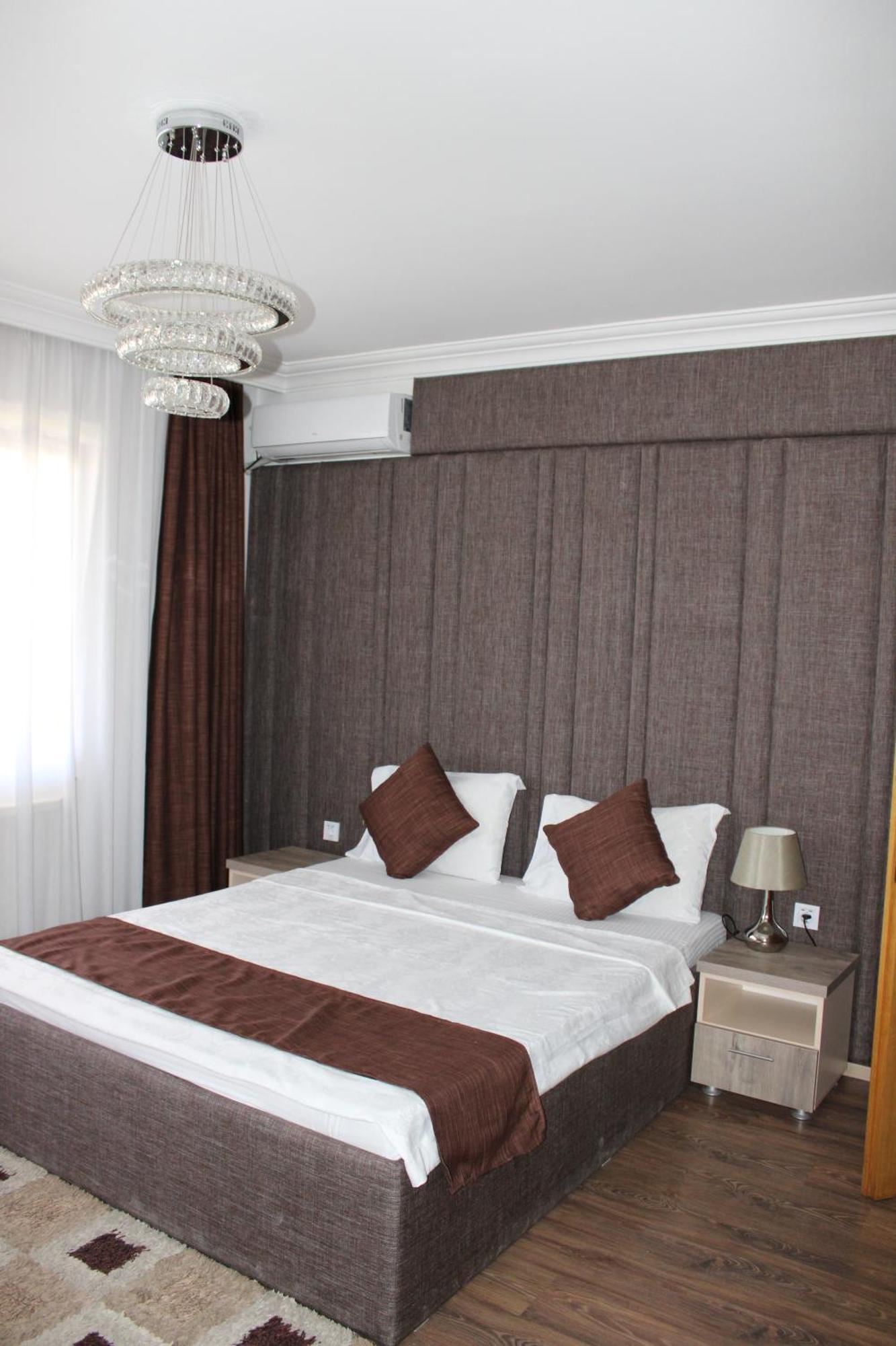 Hotel Cleon Prizren Esterno foto